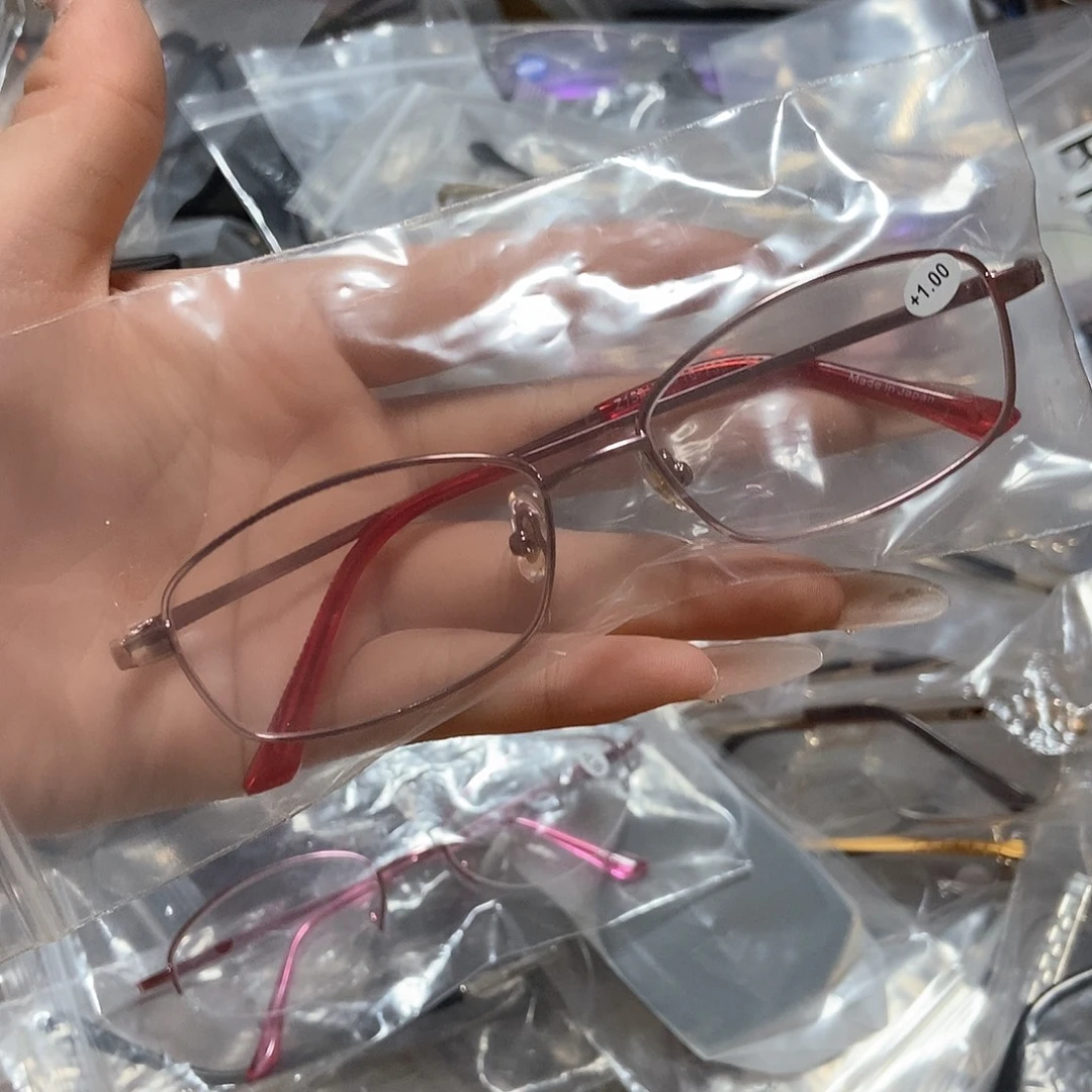 随***缘老花镜老花镜老花镜