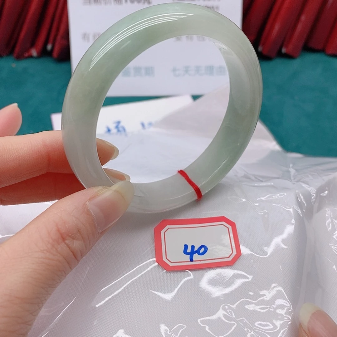 翡翠手镯未镶嵌L****N400000000