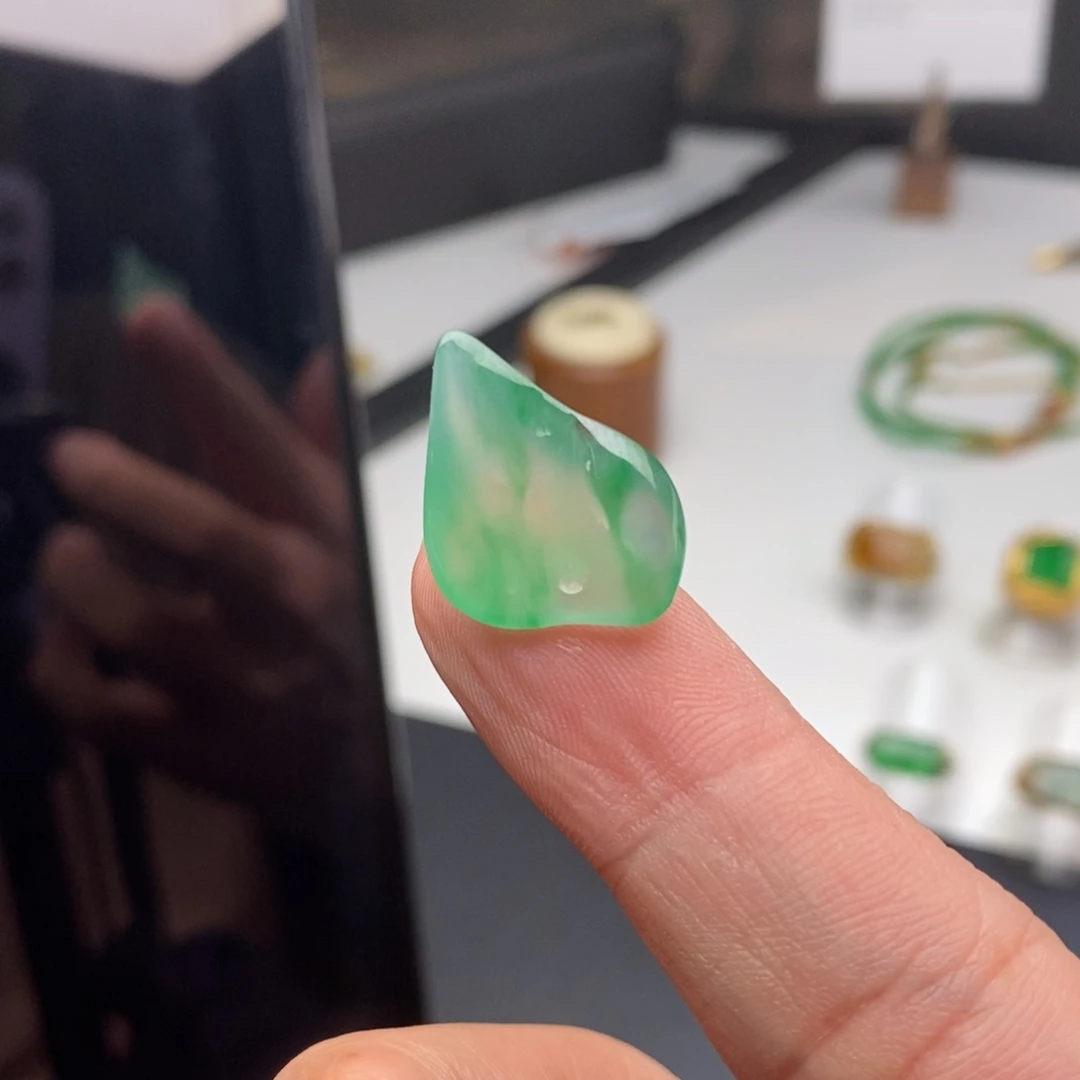定制翡翠未镶嵌裸石