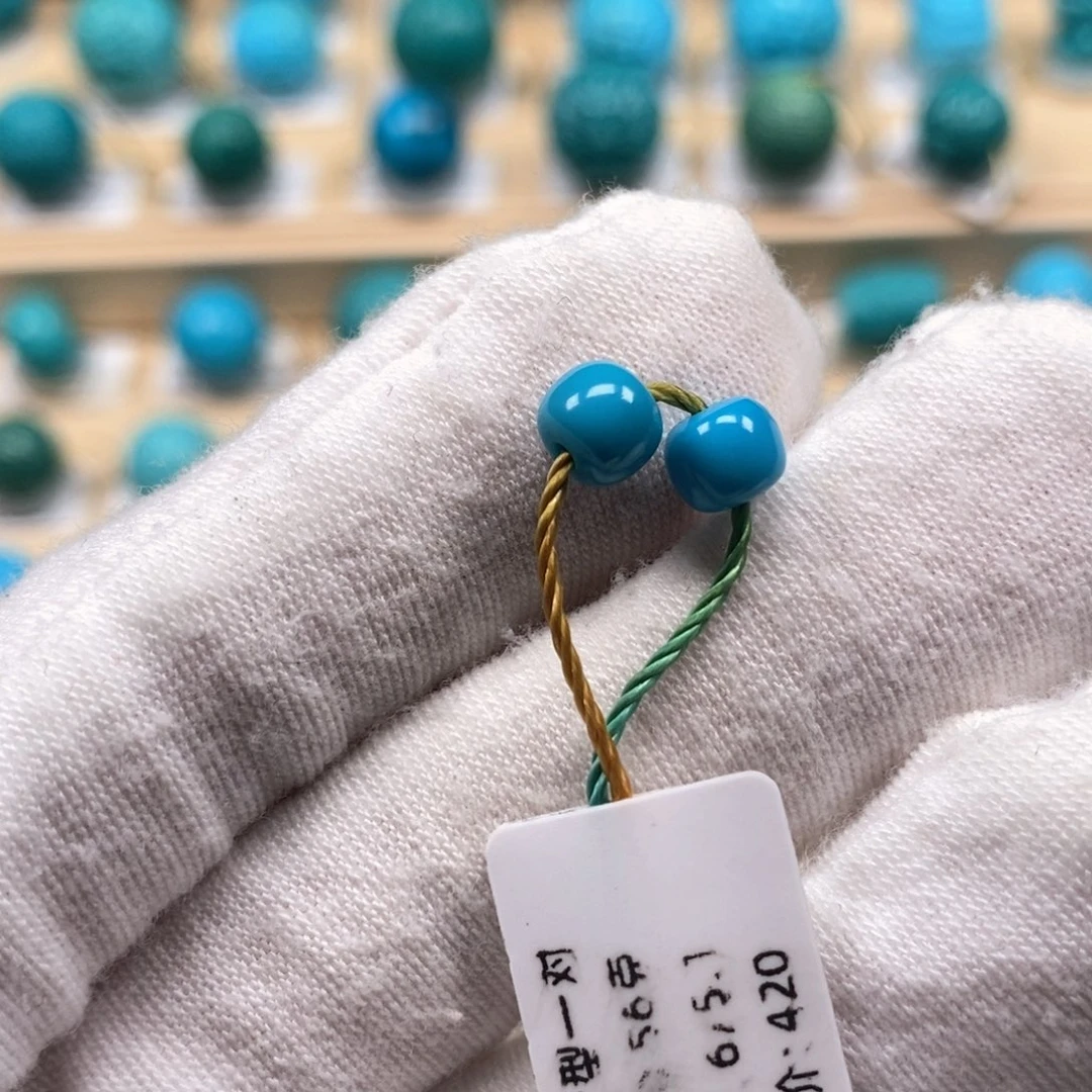 绿松石未镶嵌精品原矿高瓷绿松石