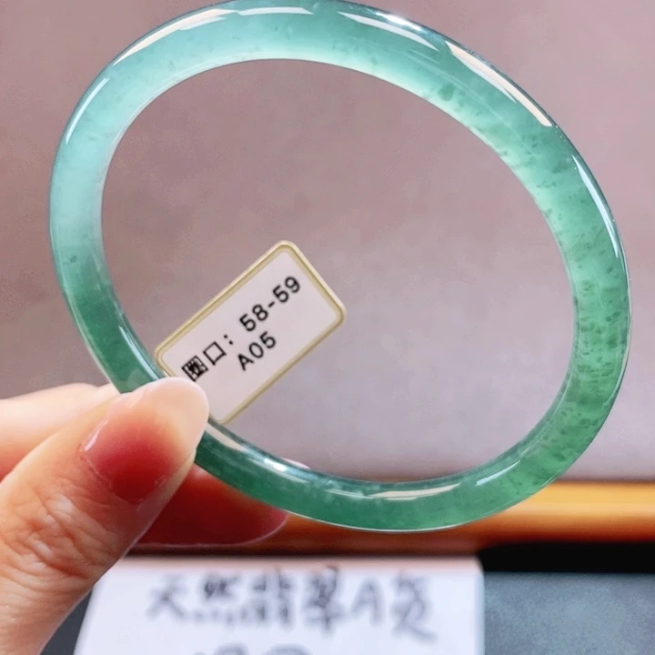 翡翠未镶嵌手镯翡翠手镯13