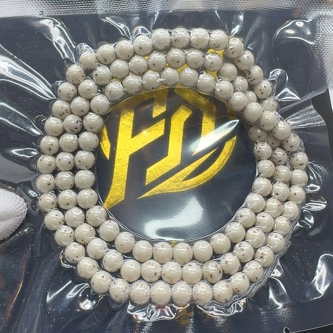 星月菩提吊坠131一物一图冰白通体 7圆108