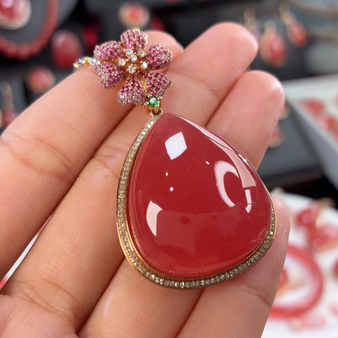 18K金镶嵌菱锰矿（红纹石）吊坠(不含链)