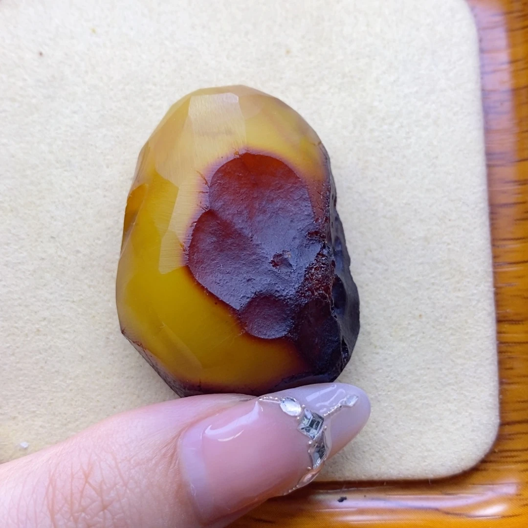 定制琥珀未镶嵌陈