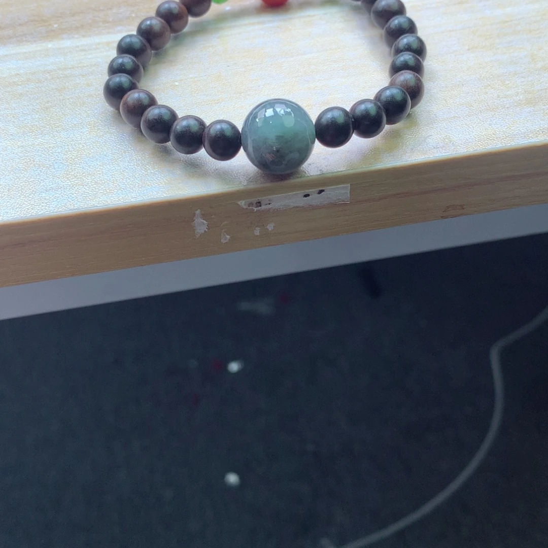 翡翠颈饰未镶嵌吊坠