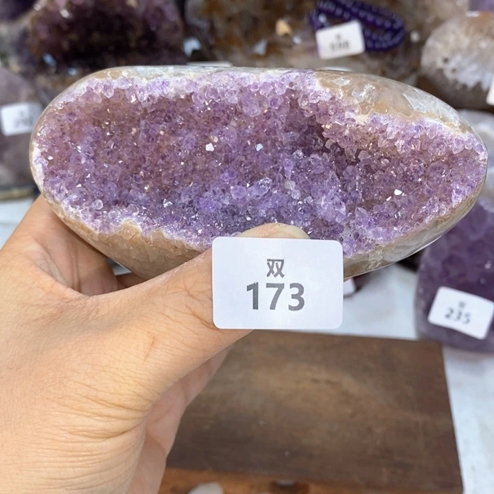 未镶嵌水晶大型摆件（非配饰）