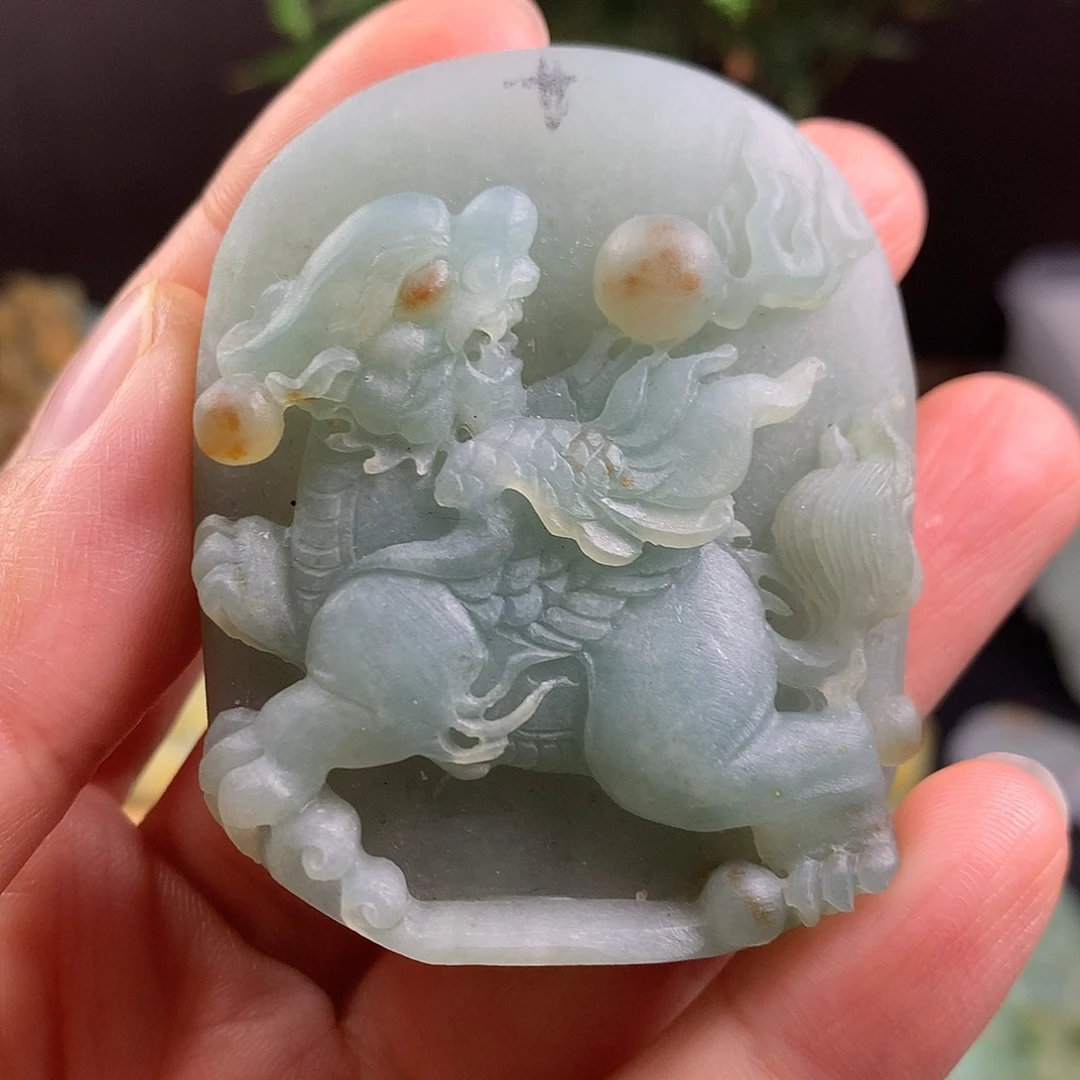 定制翡翠未镶嵌貔貅
