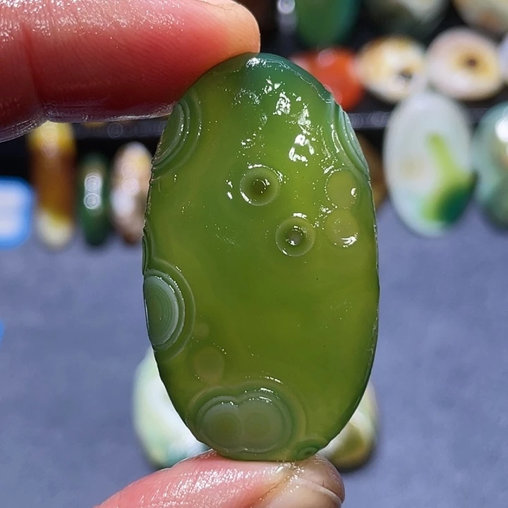 玛瑙/玉髓未镶嵌珠宝奇石