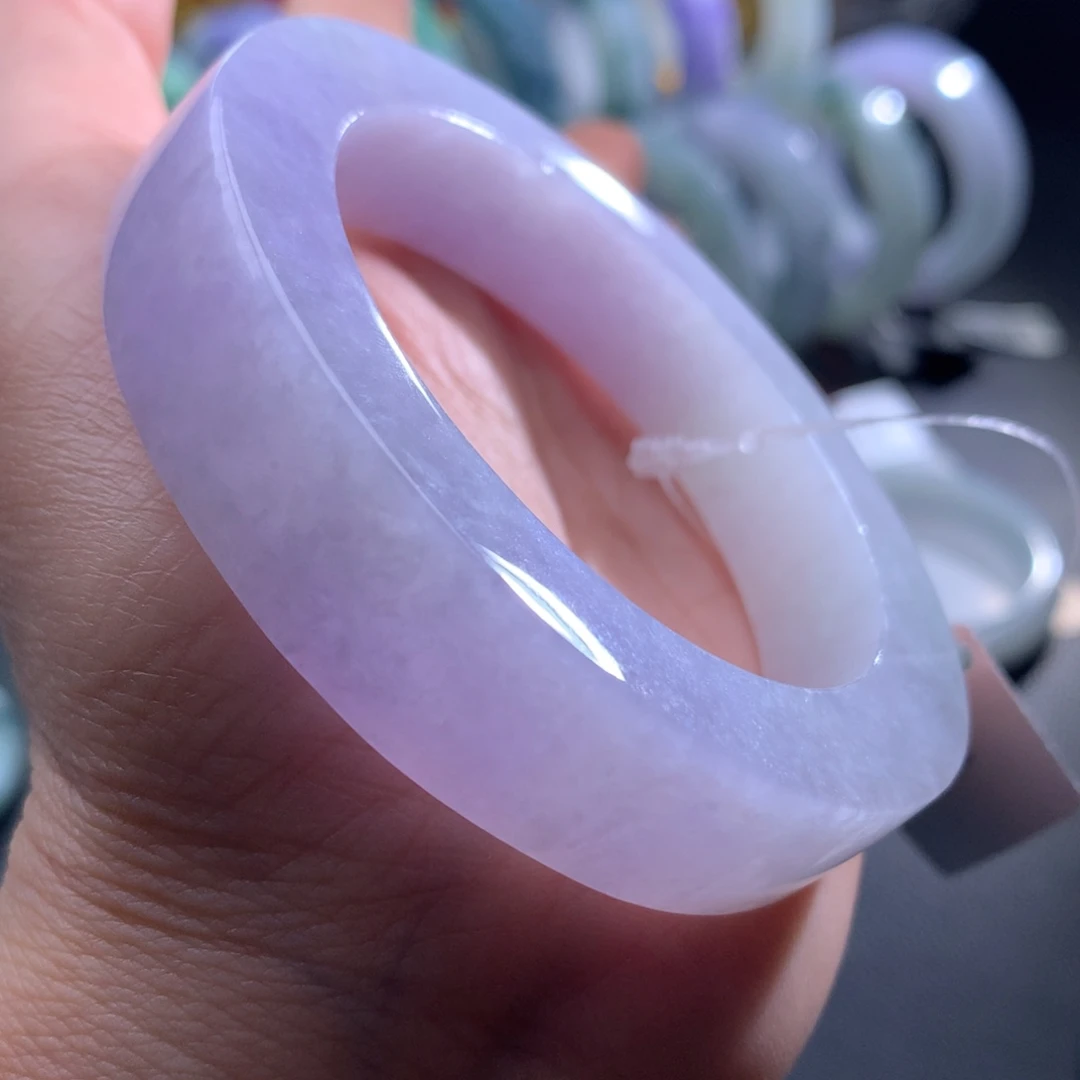 定制翡翠未镶嵌翡翠手镯