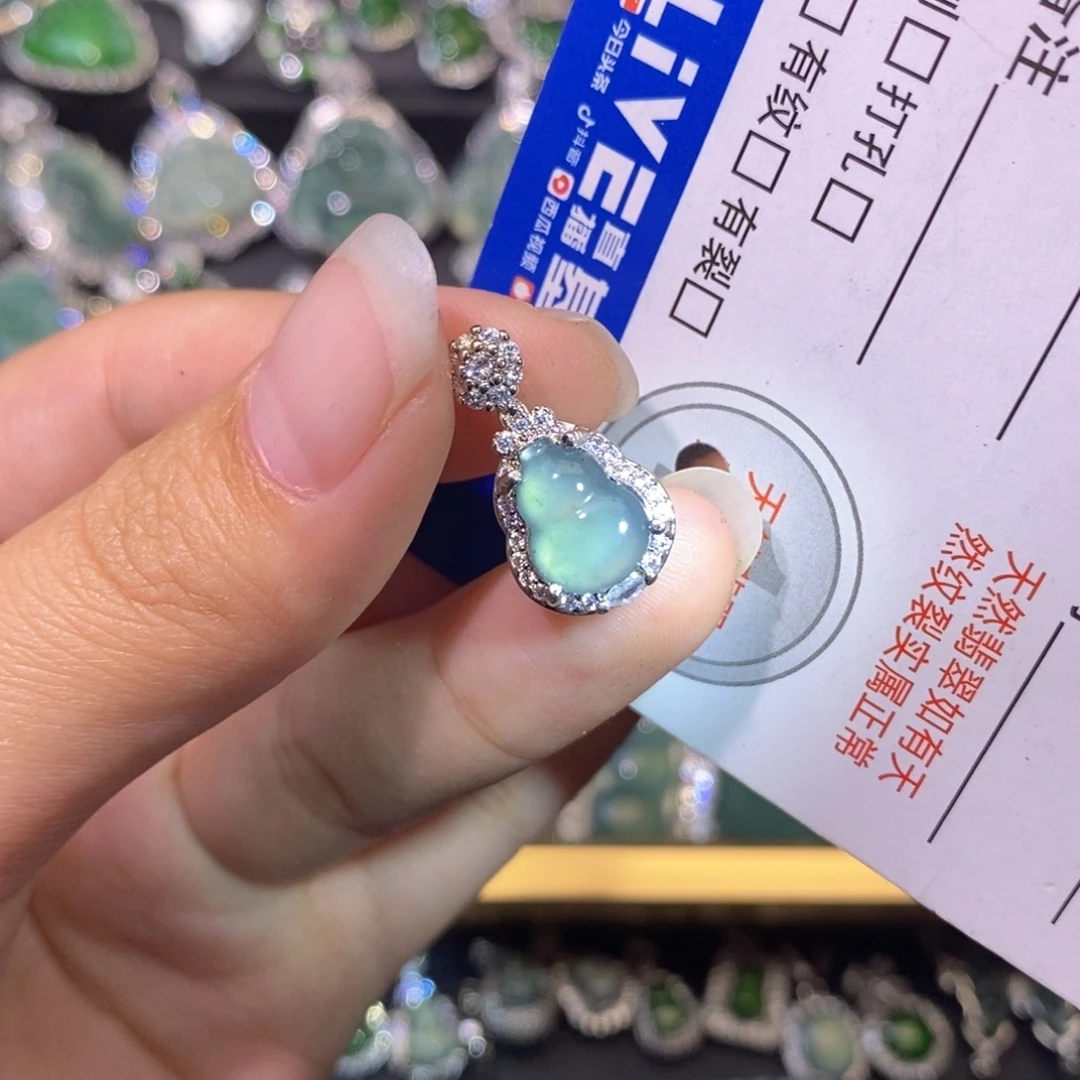 翡翠未镶嵌颈饰天然