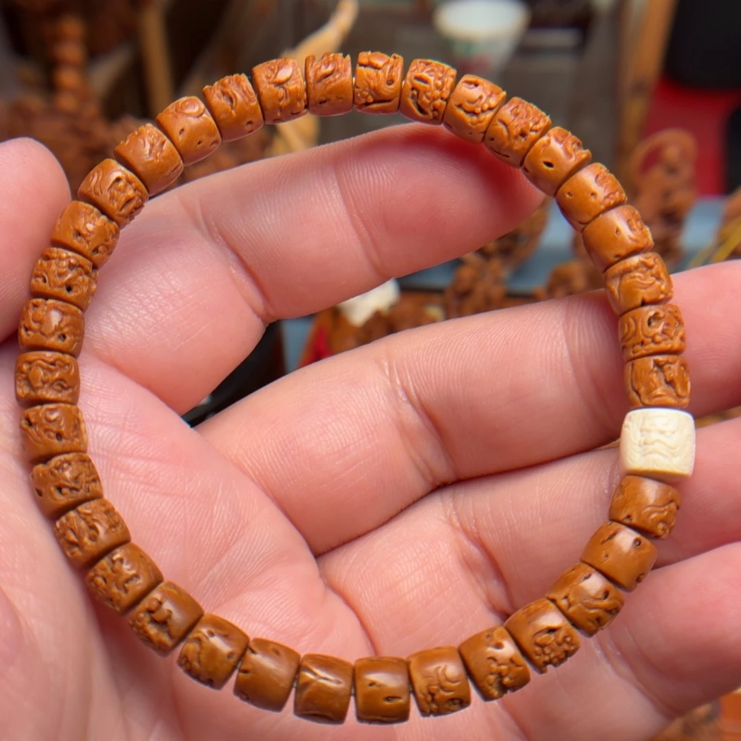 桃核核壁雕刻尸陀林手串