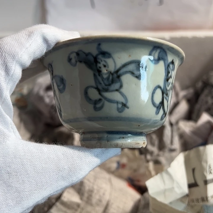 瓷片华*堃青花杯子一件完整