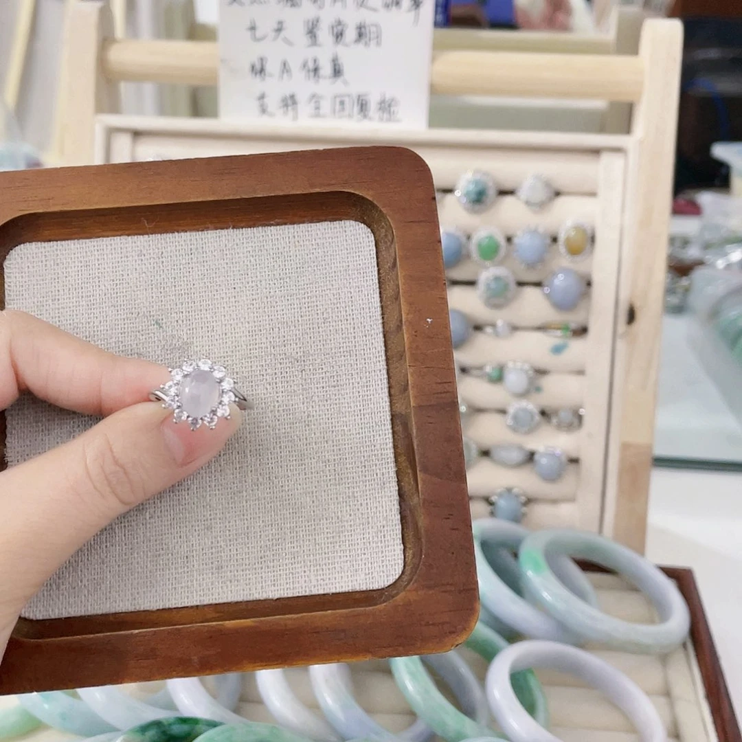 颈饰未镶嵌翡翠天然翡翠Ａ货