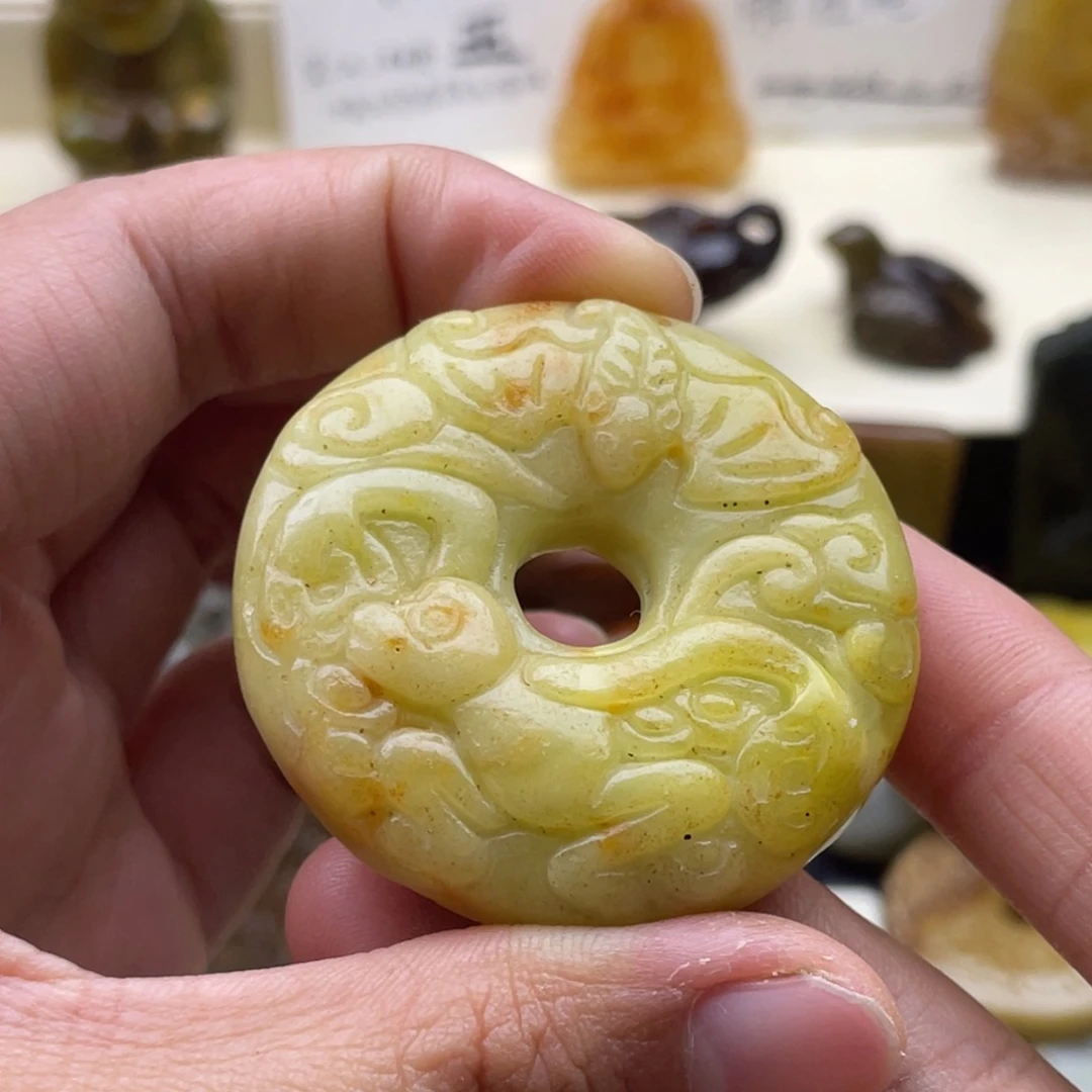 未镶嵌蛇纹石玉颈饰48
