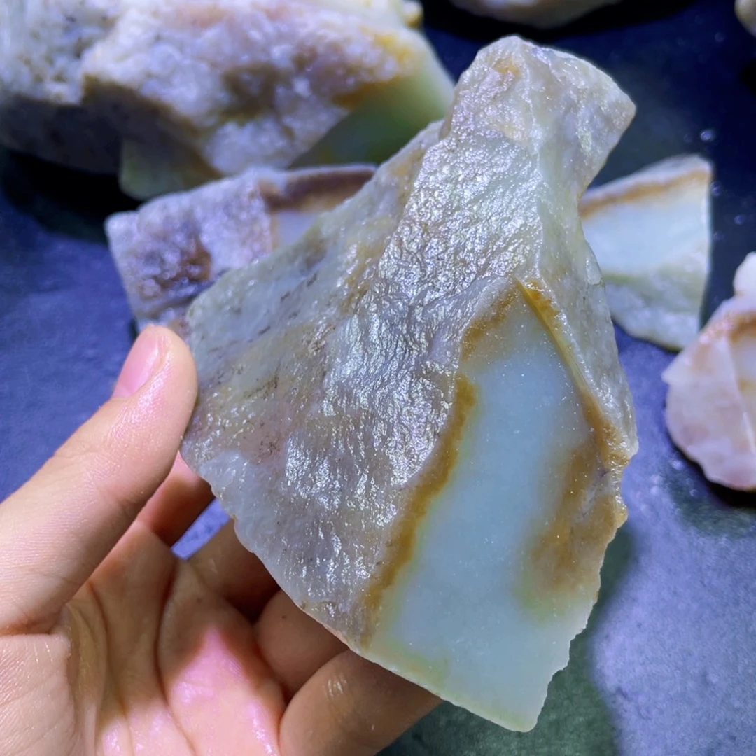 无***】和田玉未镶嵌珠宝半成品