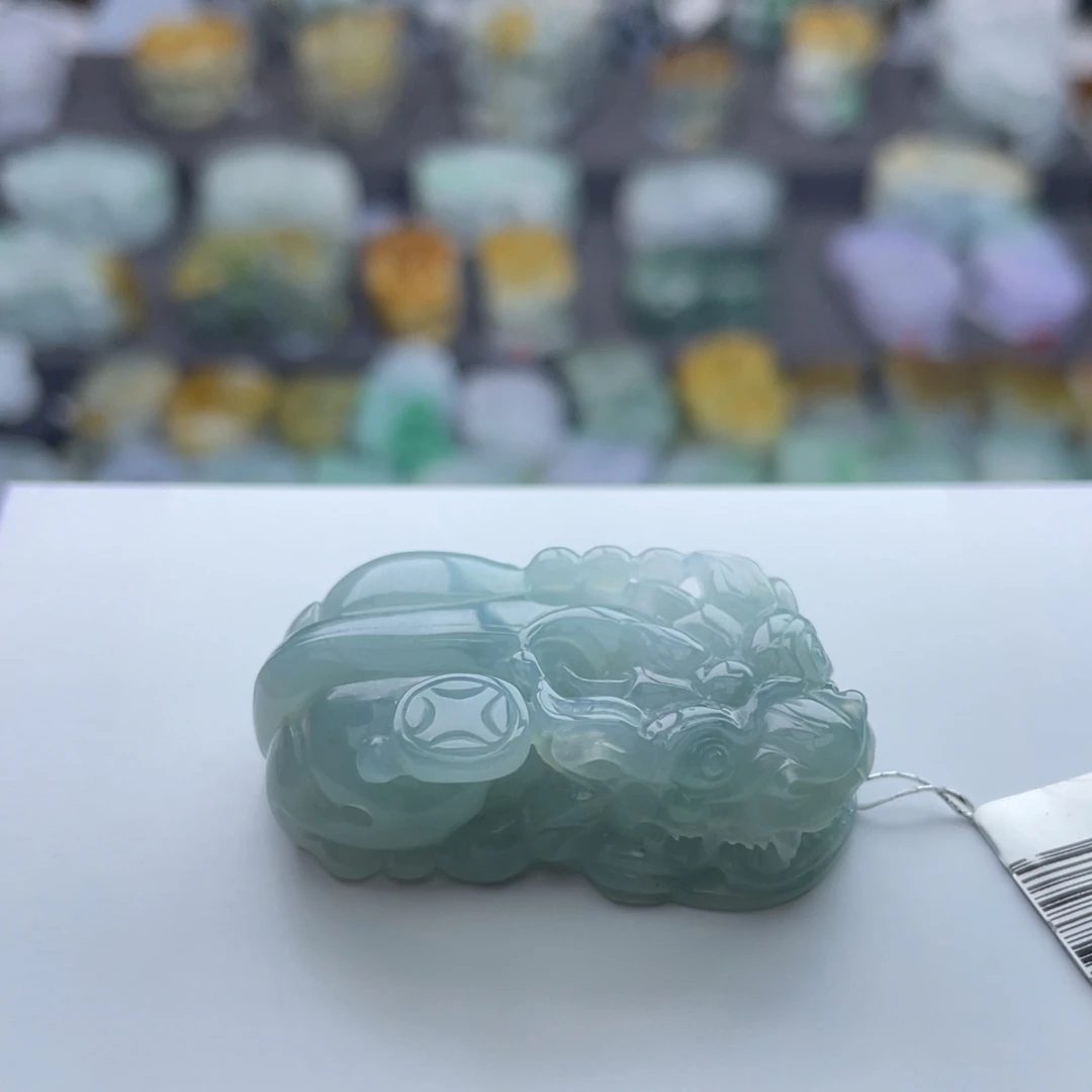 翡翠颈饰未镶嵌貔貅