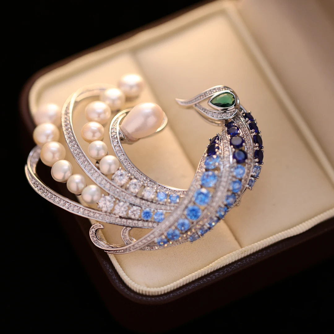 铜合金仿水晶胸针 澜七-小众优雅复古国风设计师款胸针-S2653