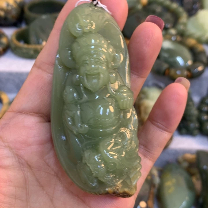 岫岩河磨玉（透闪石质玉）未镶嵌把件