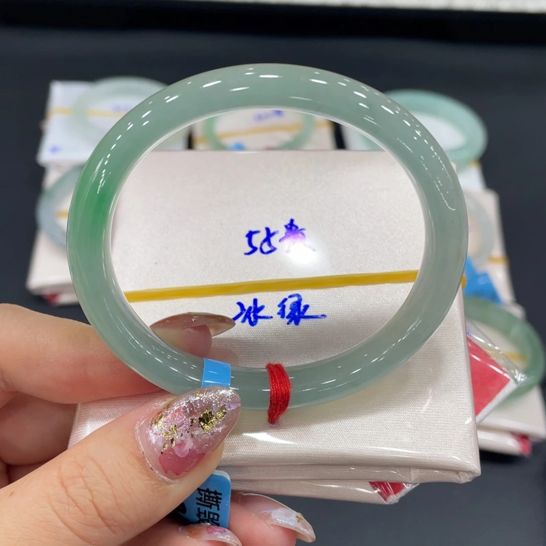 未镶嵌手镯翡翠缅甸天然翡翠手镯