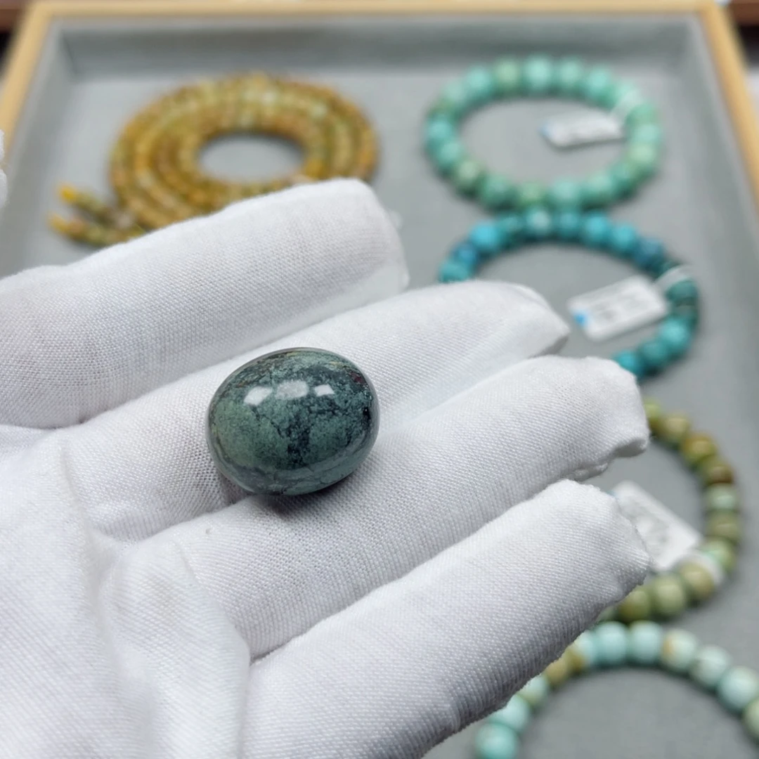 绿松石未镶嵌挂件