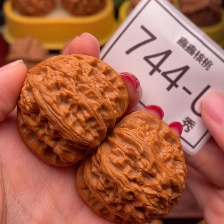 桃核把件毕业三角白39……