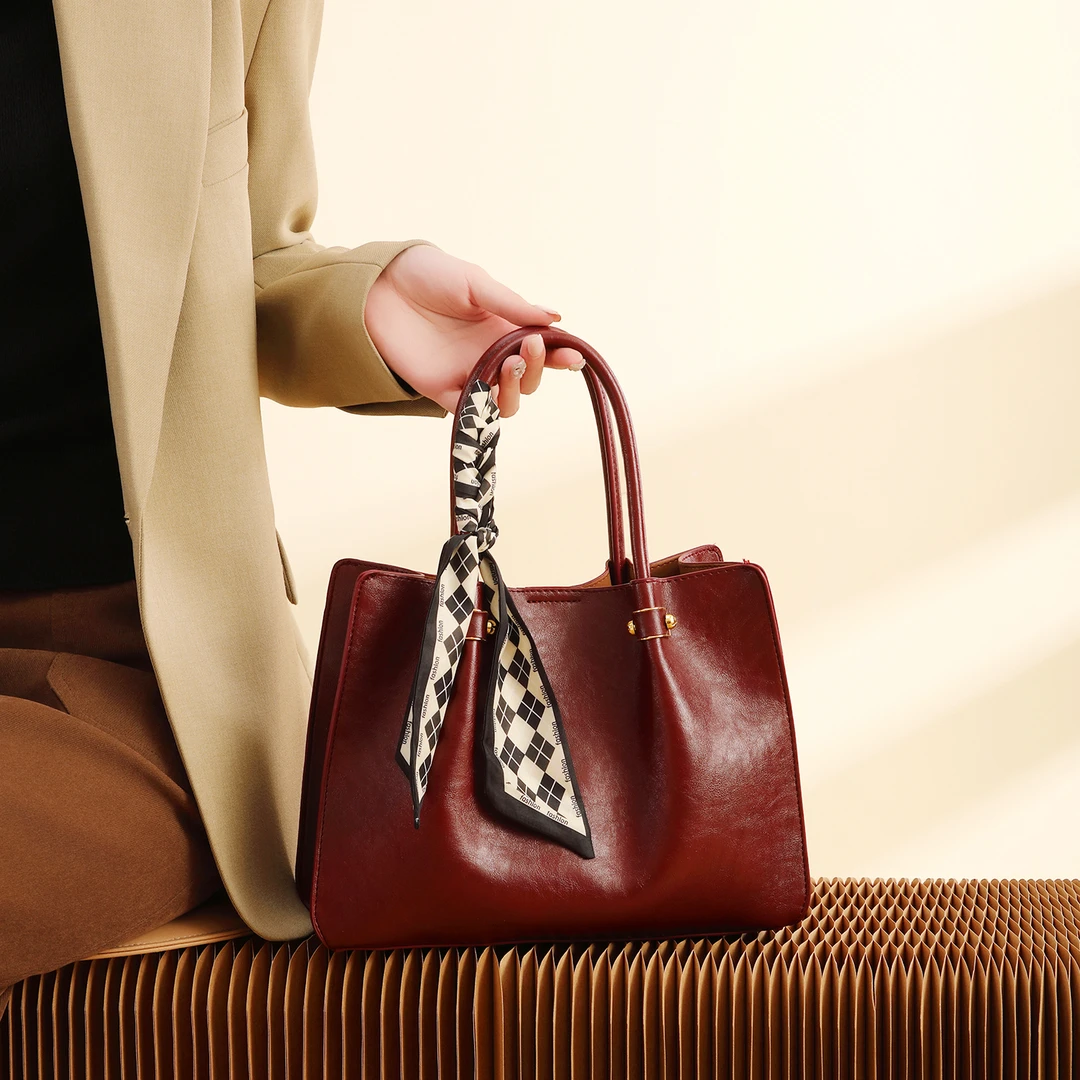 红色婚包女大气中年妈妈包喜婆婆款婚宴包礼物大容量手提包斜挎包