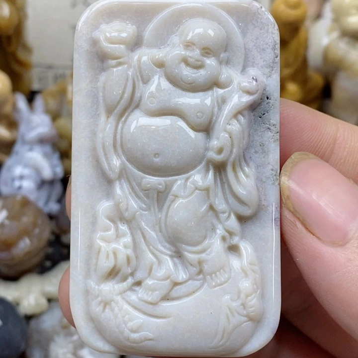 颈饰未镶嵌硅化珊瑚（珊瑚玉）有瑕