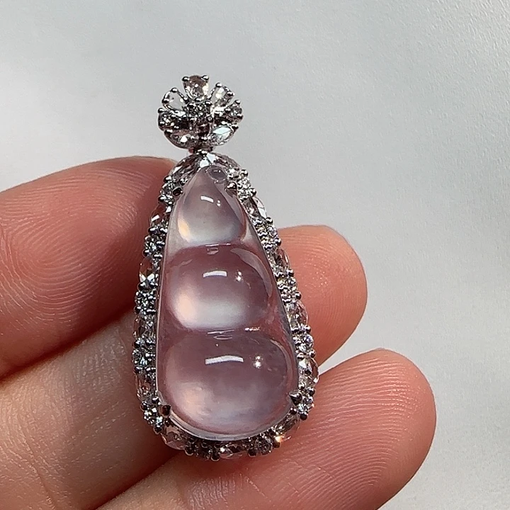 翡翠18K金镶嵌吊坠(不含链)福豆