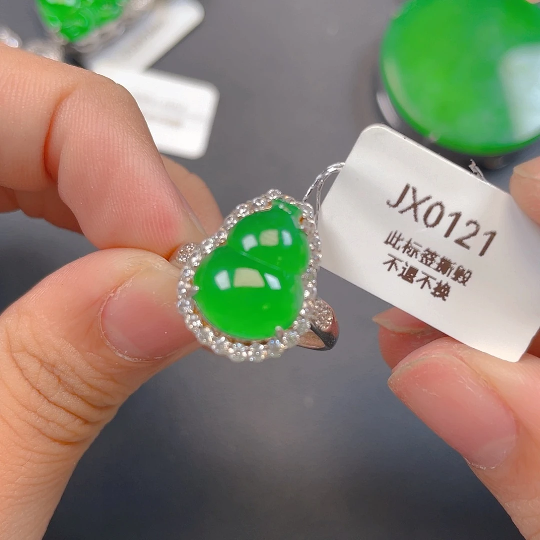 【闪购商品】颈饰银S925镶嵌翡翠翡翠