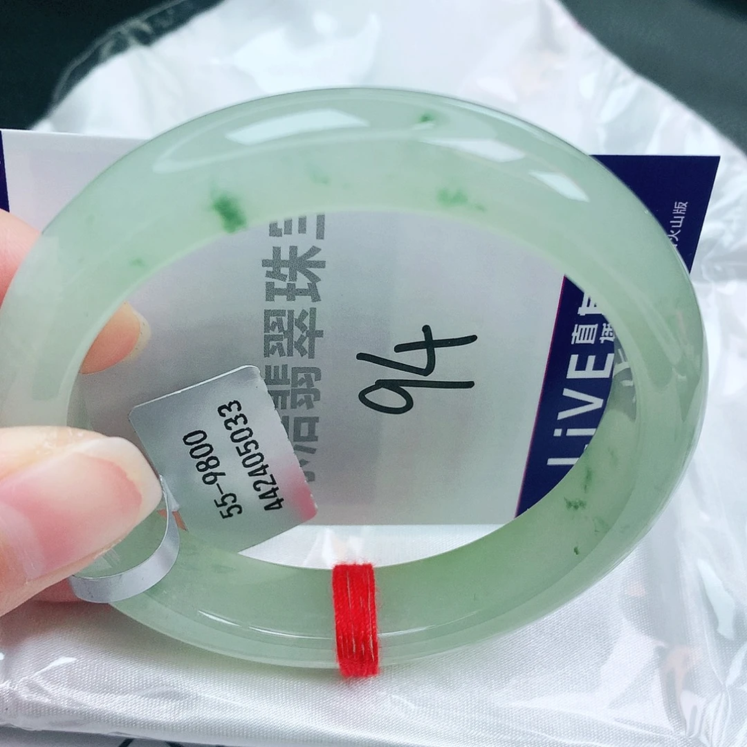 翡翠未镶嵌手镯缅甸天然A货翡翠手镯