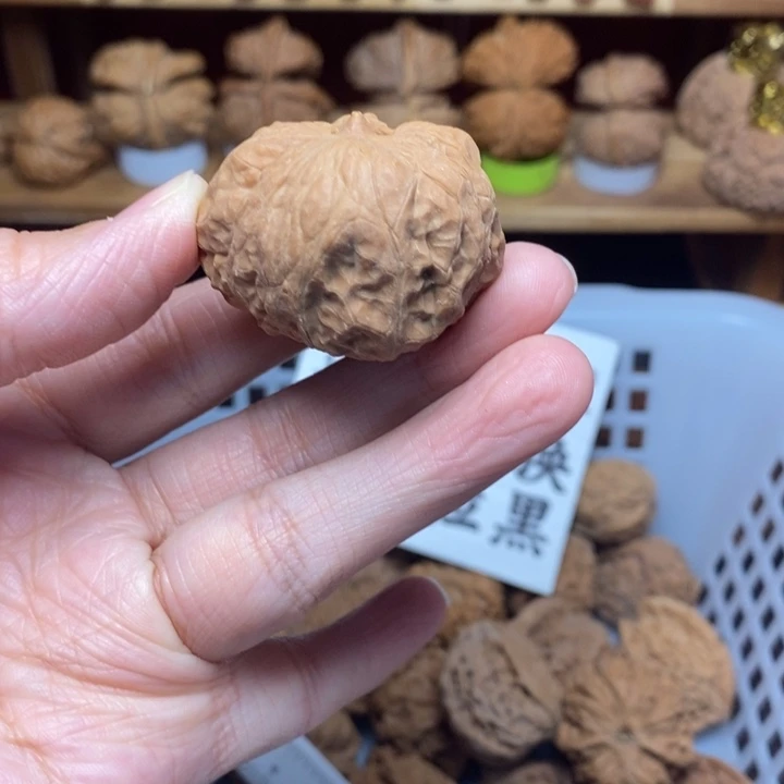 郭***伟把件文玩核桃文玩