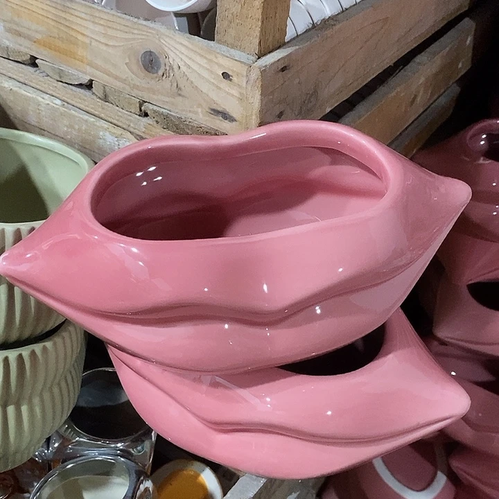 陶盆有孔 瑕疵针孔漏釉介意勿拍外口 14.*9外高9