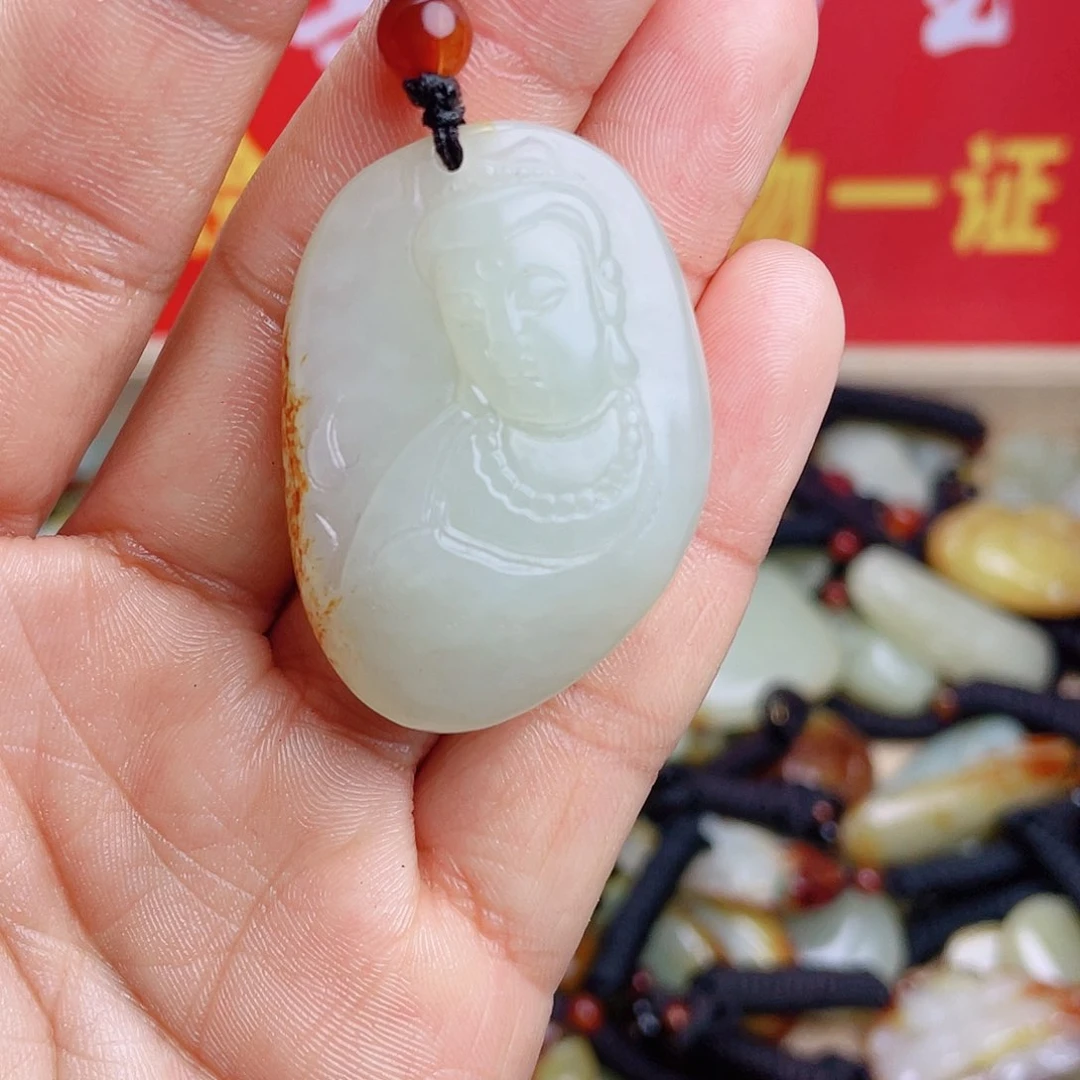 和田玉颈饰未镶嵌