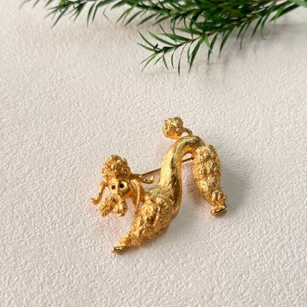 铜合金合成锆石胸针 【六六中古】孤品贵宾狗造型胸针te5238