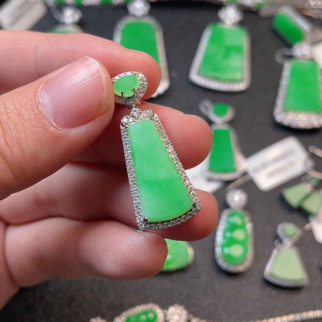 翡翠吊坠(不含链)银S925镶嵌