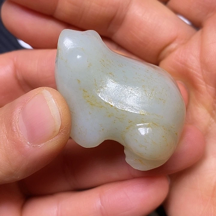 颈饰未镶嵌和田玉小**树