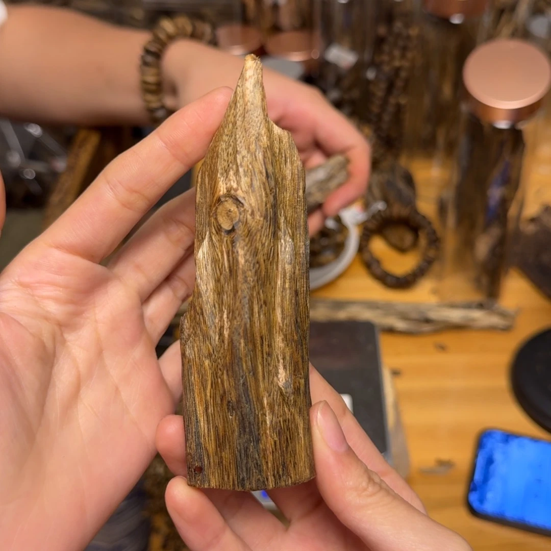 沉香碎屑沉香白棋块料31克