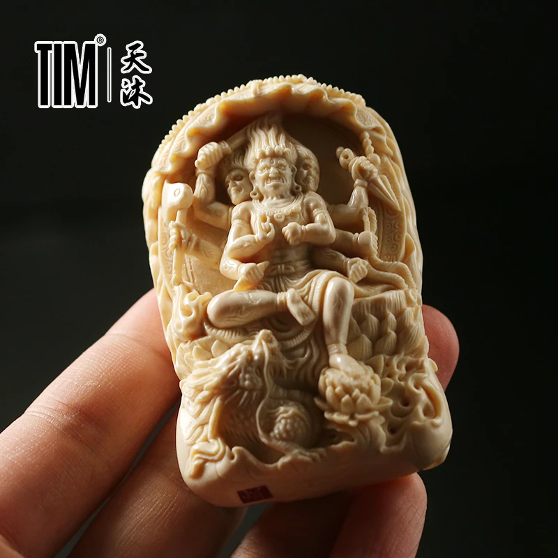 TIM猛犸象牙不动明王牌子陈烁精雕冰料吊坠生肖守护神佛珠挂件
