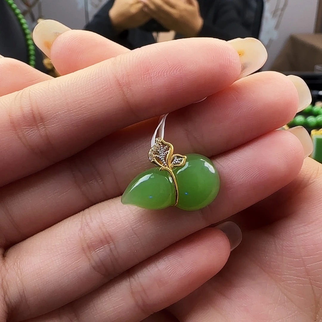 和田玉（碧玉）18K金镶嵌吊坠(不含链)