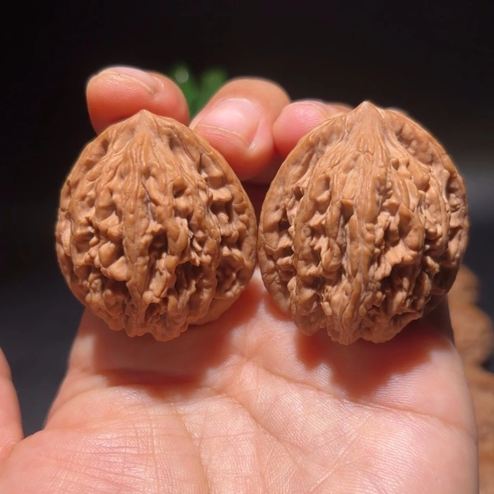 文玩核桃吊坠文玩核桃吊坠麦穗虎头38