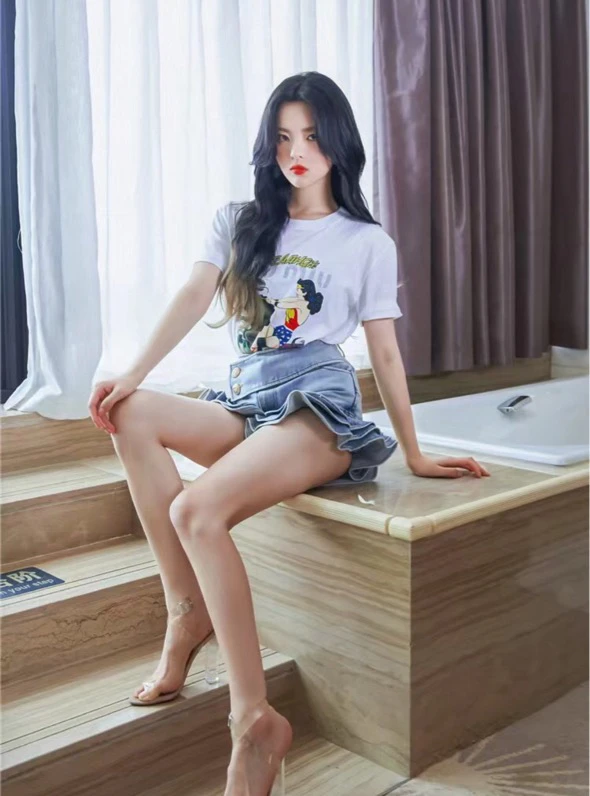 未使用 MIU MIU/缪缪 10357964 nz Miu Miu谬谬 白色印花短袖XS码