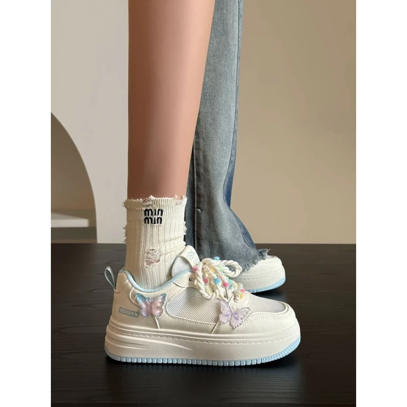 人本厚底爆改蝴蝶小白鞋女款2025新款网面透气小众百搭chic板鞋子