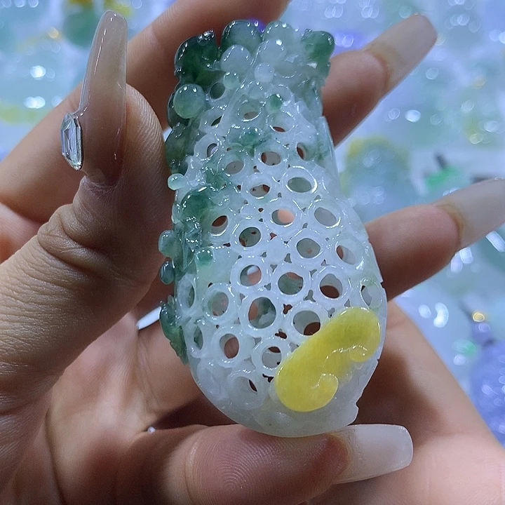 翡翠未镶嵌颈饰天然翡翠A货吊坠