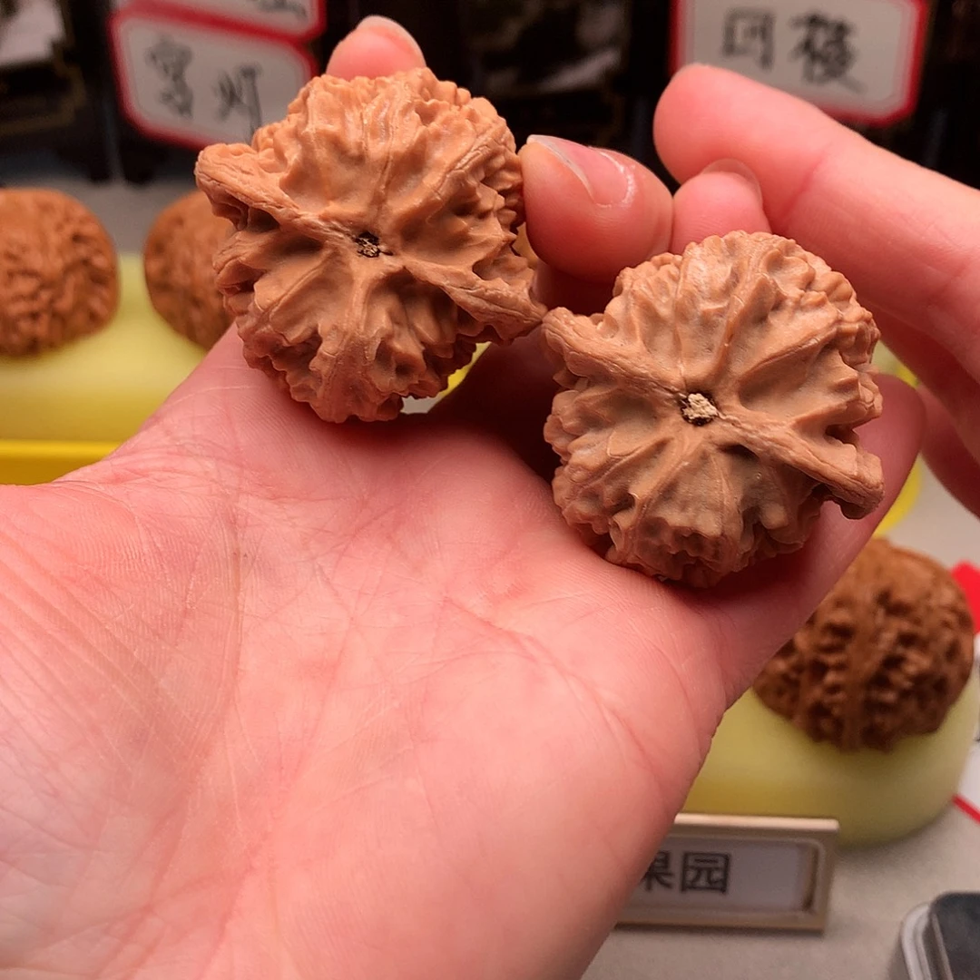 文玩核桃吊坠41尺全品苹果园454号