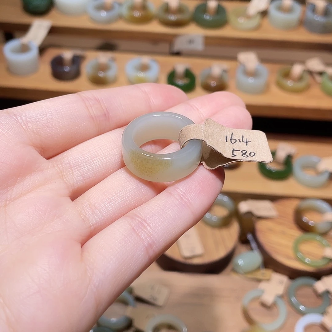 和田玉戒指未镶嵌谨*素16.4