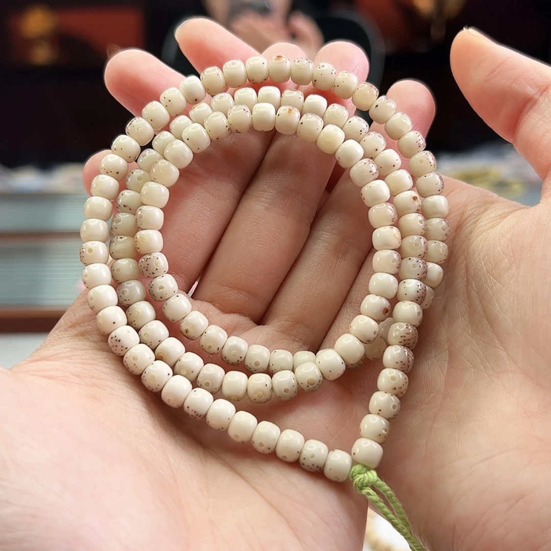 手串星月菩提Fqh6*5玉化粉冰 三分之二留白 细小星