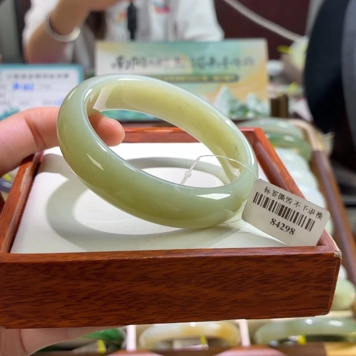 未镶嵌手镯和田玉且末宽胎55 56 链接11