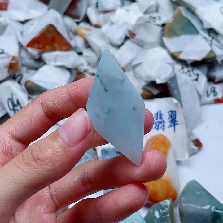 嘿***咻颈饰未镶嵌翡翠翡翠
