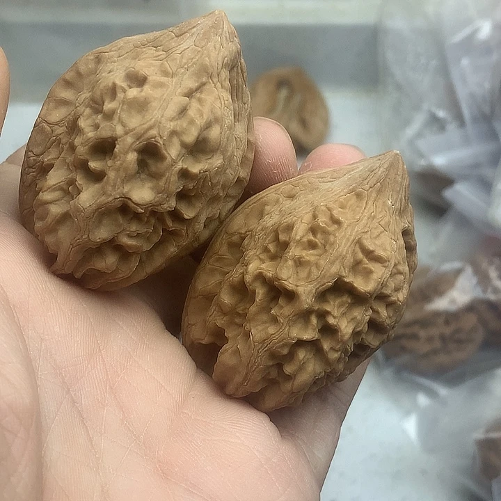 M***R吊坠文玩核桃大沽石