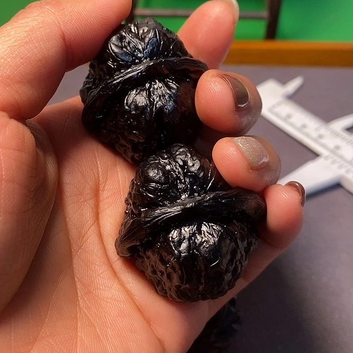 瞻***博吊坠文玩核桃地闷蛤蟆头一物一图发货不退换介意勿拍